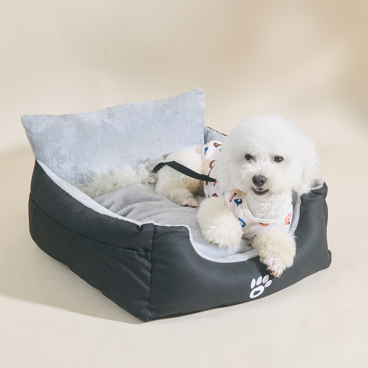 Simple And Comfortable Pet Car Bed